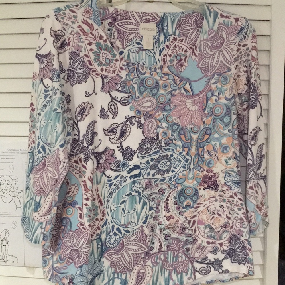 Chico’s 3/4 sleeve paisley pattern
